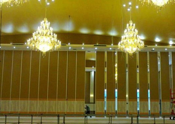 宴会厅超高型活动隔断 宴会厅移动屏风